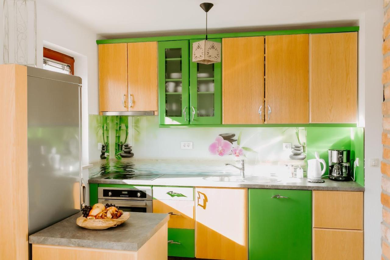 Mama Mia Apartment